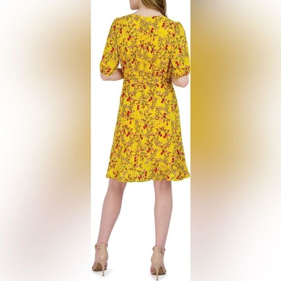 Puff Sleeve Floral Faux Wrap Dress
Julia Jordan - Picture 2 of 3